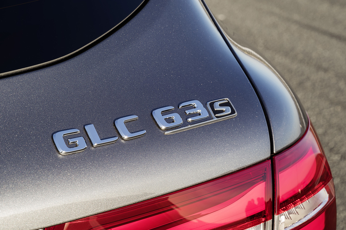 Тест-драйв Mercedes-AMG GLC 63 S: «болид» в овечьей шкуре