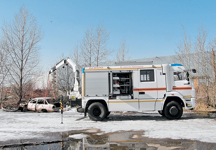 Против огненной лавины: пожарные автомобили