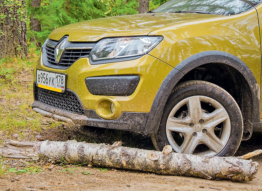 Lada Kalina Cross против Renault Sandero Stepway. Какой лес без чудес…