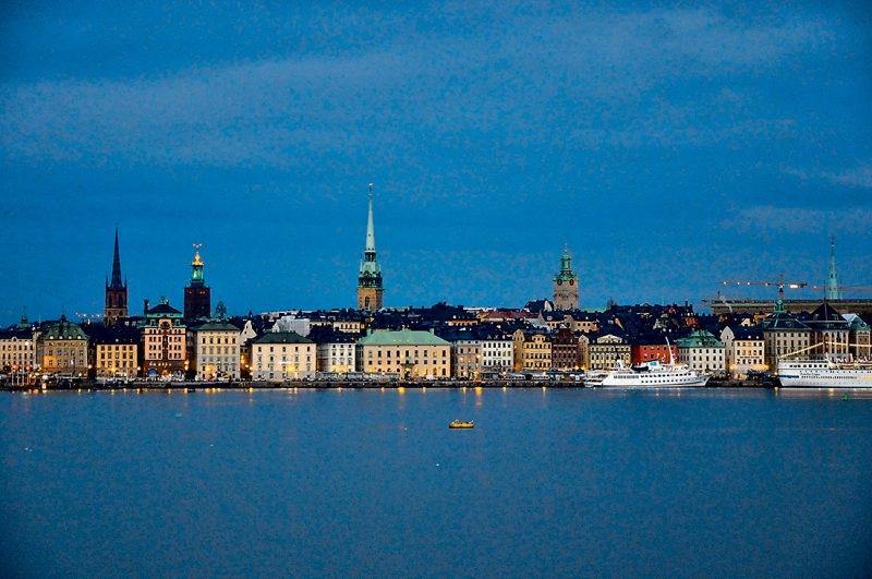 Почему ехать в Стокгольм на машине нужно по морю