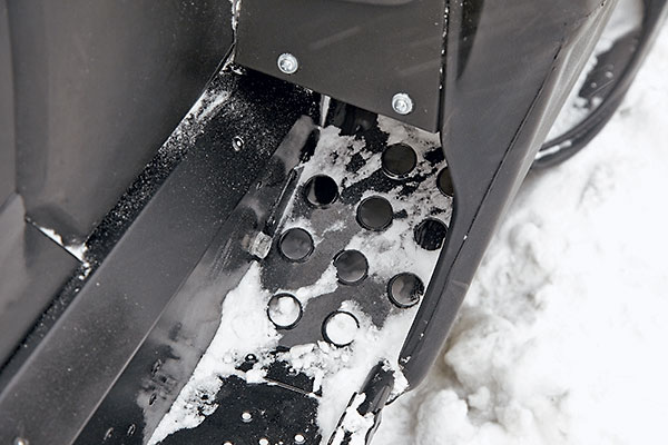Тест-драйв снегохода Stels S800. «Росомаха» выпускает когти