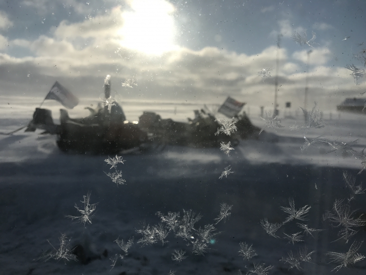 На свет маяка: путешествие на снегоходах на мыс Канин Нос