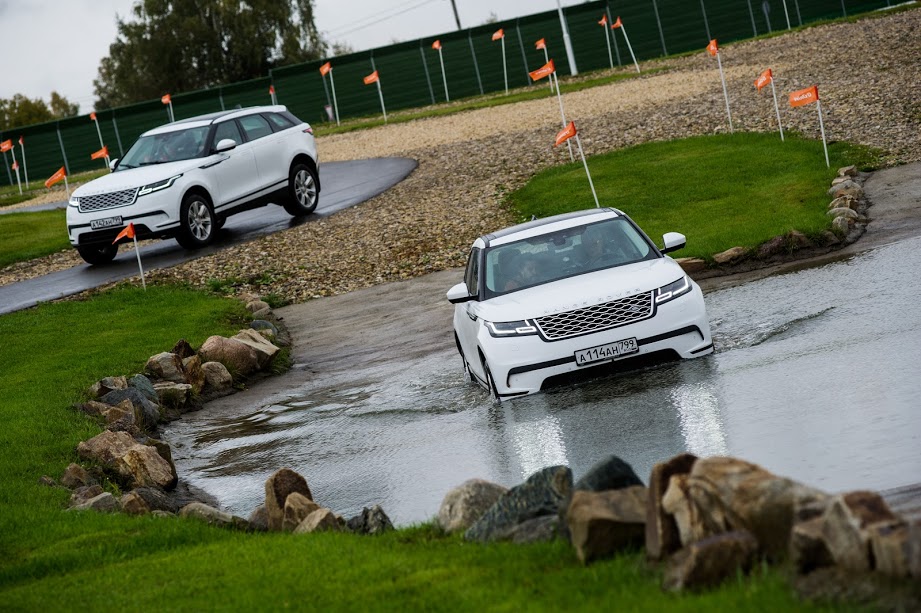 Land Rover провел динамический запуск Range Rover Velar