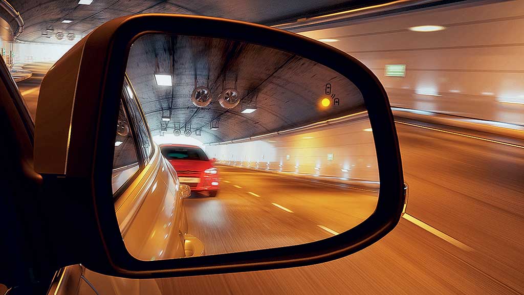 Правила динамичного вождения: как ездить быстро и безопасно
