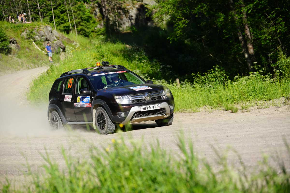 Проверено Карелией: едем на ралли на Renault Duster