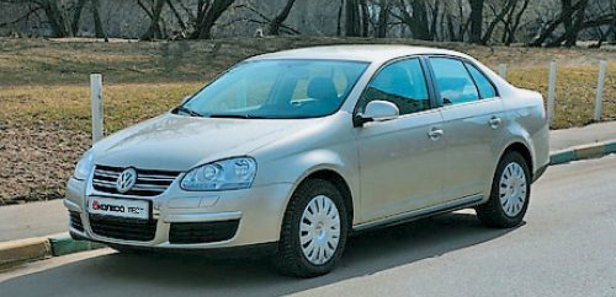 Volkswagen Jetta 1.6 FSI. От 578 969 руб.
