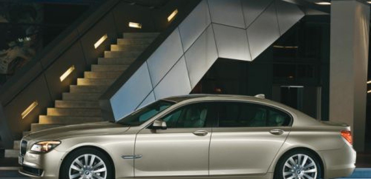 BMW 7-series. В стиле Бонда