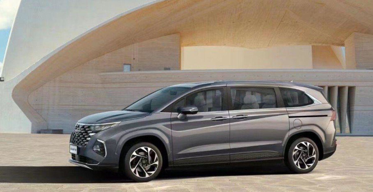 Минивэн Hyundai Custo полностью рассекречен: сенсации не случилось