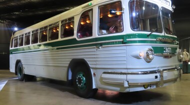 Опередивший время: история уникального автобуса ЗИЛ-127