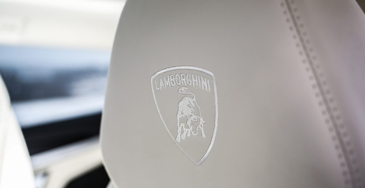 Тест-драйв Lamborghini Urus: плюсы и минусы самого быстрого кроссовера