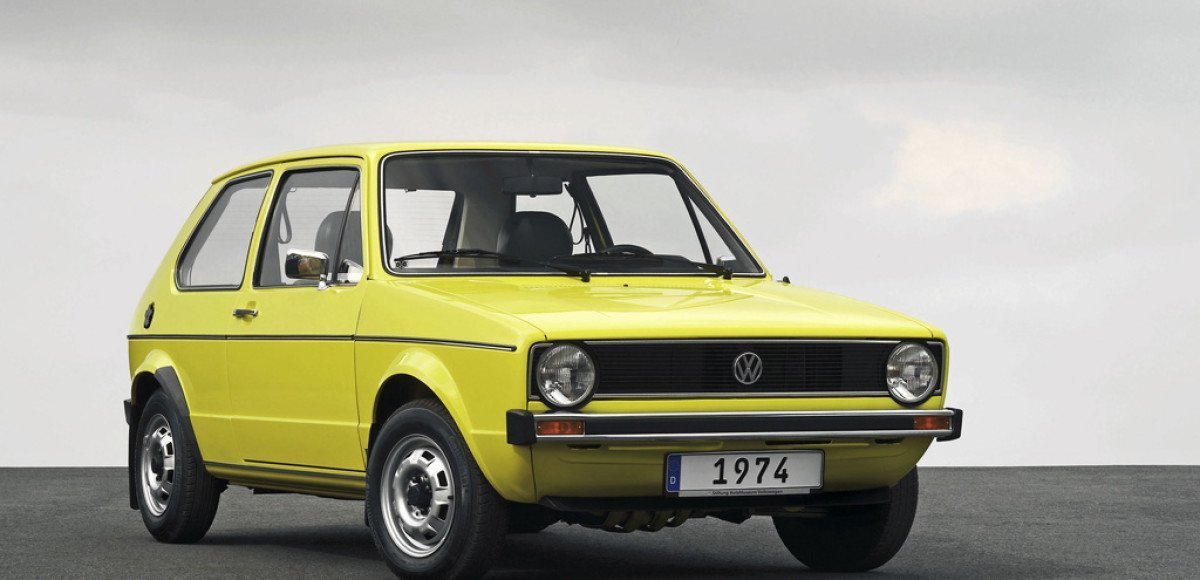 Марка Volkswagen отмечает 40-летие модели Golf
