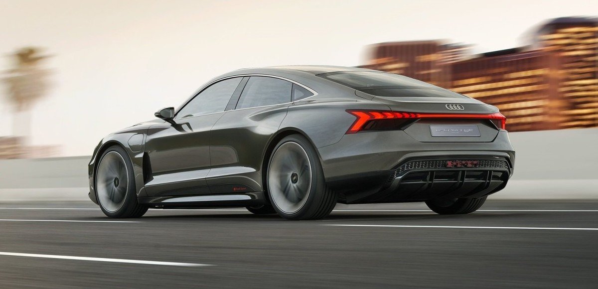 Audi e-tron GT: «Порше» по цене «Ауди»?