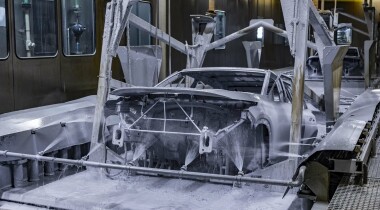 Донор для Bentayga: чей гибридный привод получил внедорожник Bentley
