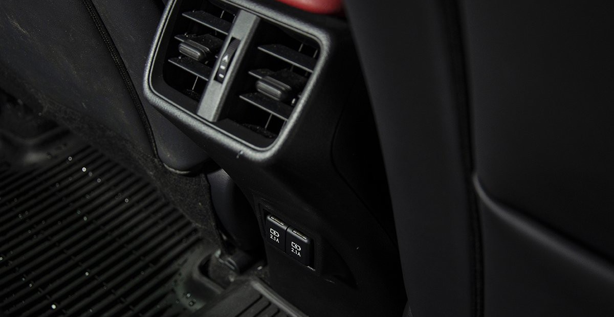 Длительный тест гибридного Lexus UX: от разочарования к пониманию