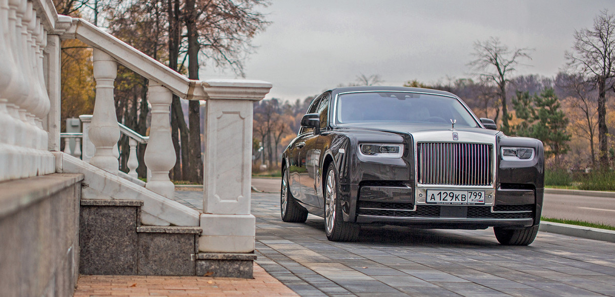 Тест-драйв Rolls-Royce Phantom VIII. Не состарится и через сто лет!