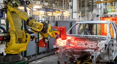 Volvo останавливает работу в России и закрывает завод