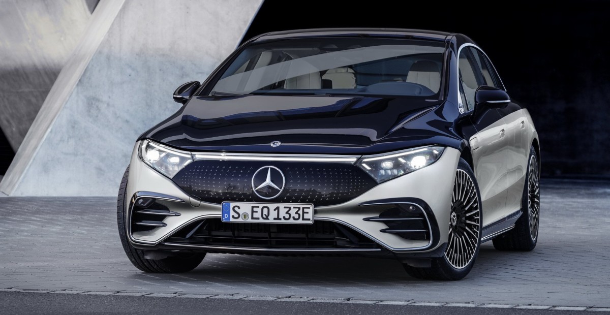 Mercedes официально представил новый электрический суперседан EQS (галерея)