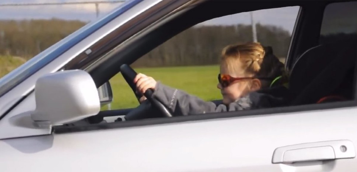Дети в машине: лучшие видео