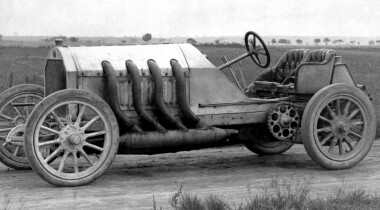 Бенц отдыхает: каким был автомобиль, который построили 150 лет назад, и откуда пошло слово «шофер»