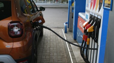 Газ дешевле бензина: почему же водители не спешат ставить ГБО?