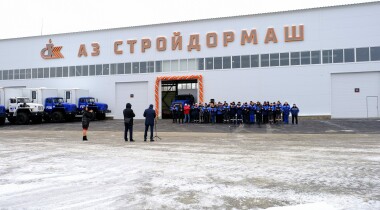 Шторник, стекловоз и «Супер снег»: какую продукцию освоил завод «Тонар» после введения антироссийских санкций