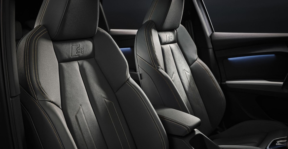 Audi Q4 e-tron получит высокотехнологичный салон