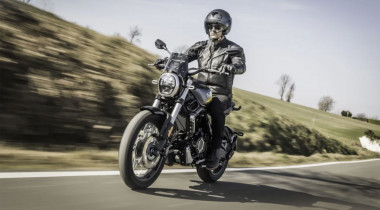 Тест Bajaj Dominar 400. Стильный и недорогой байк из Индии