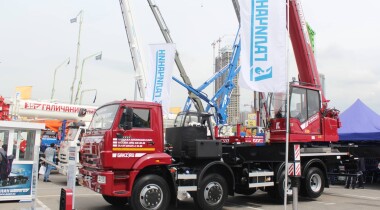 Российские дилеры «Мерседес» будут продавать китайские грузовики Forland
