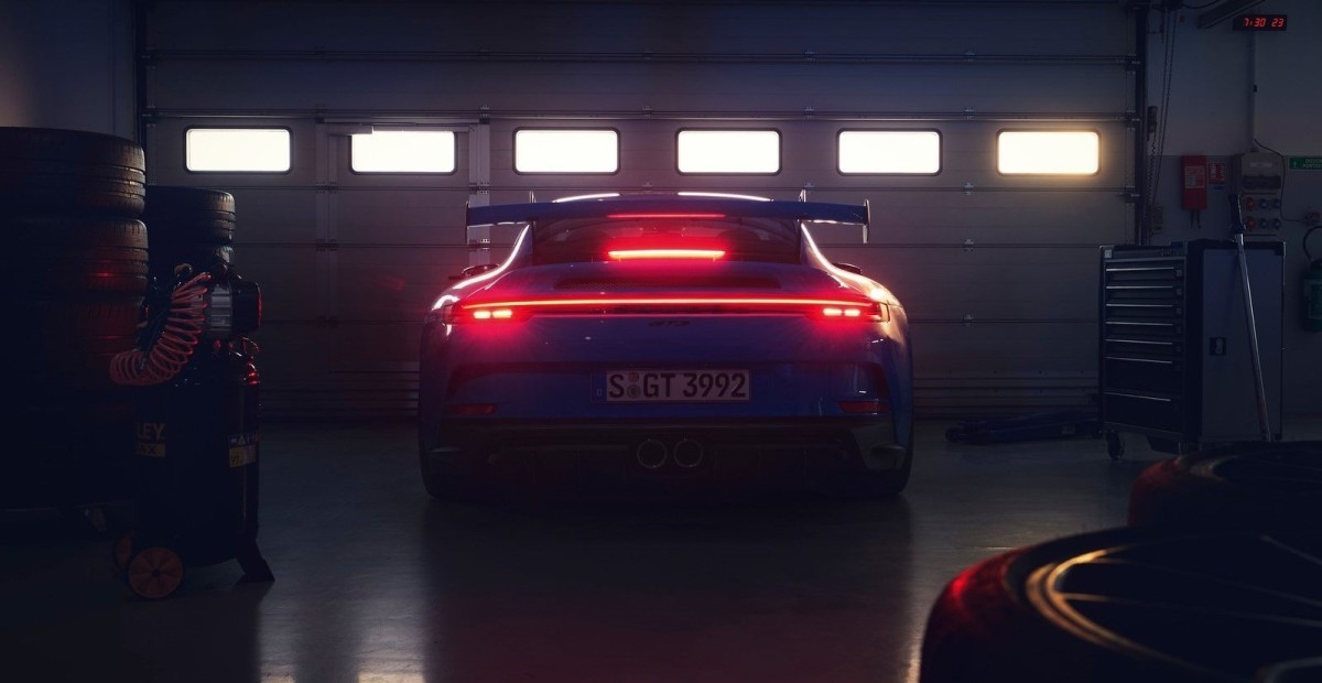 Porsche рассекретил самую «заряженную» версию 911 GT3