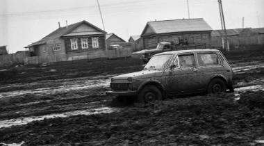 Без сервиса и запчастей: как ремонтировали машины в СССР