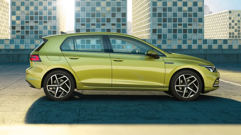 Новый Volkswagen Golf рассекретили до премьеры