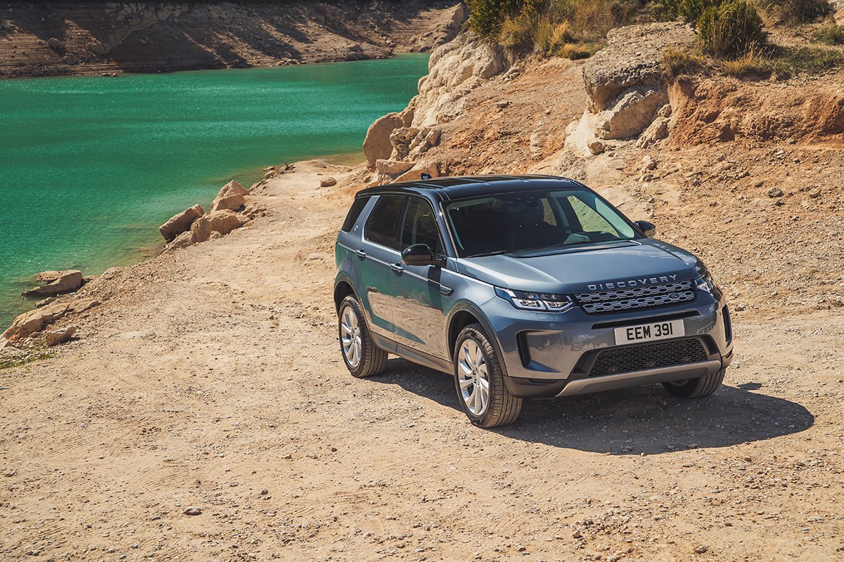 Тест-драйв обновлённого Land Rover Discovery Sport.Новая платформа и отделка из мусора