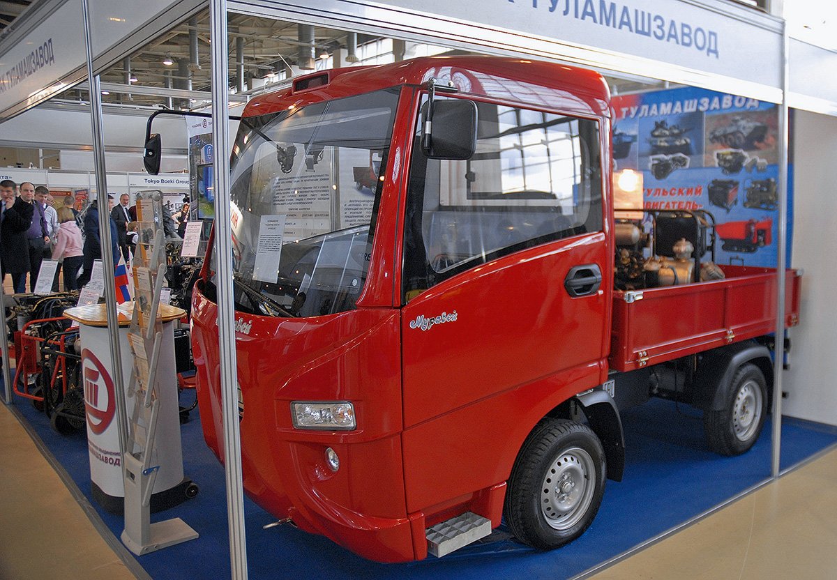 «Урал» Next для дальнобойщиков и робот «Орка»: что показали на выставке Interpolitex