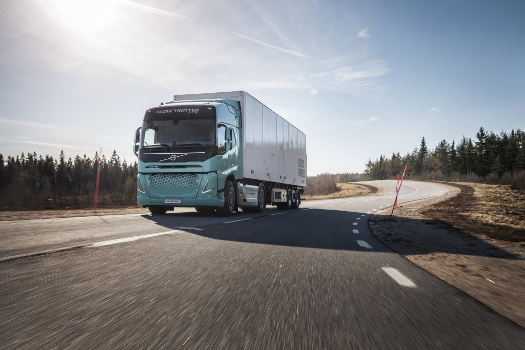 Полностью электрические: Volvo Trucks представила концепты тяжелых электрогрузовиков для строительства и региональных перевозок