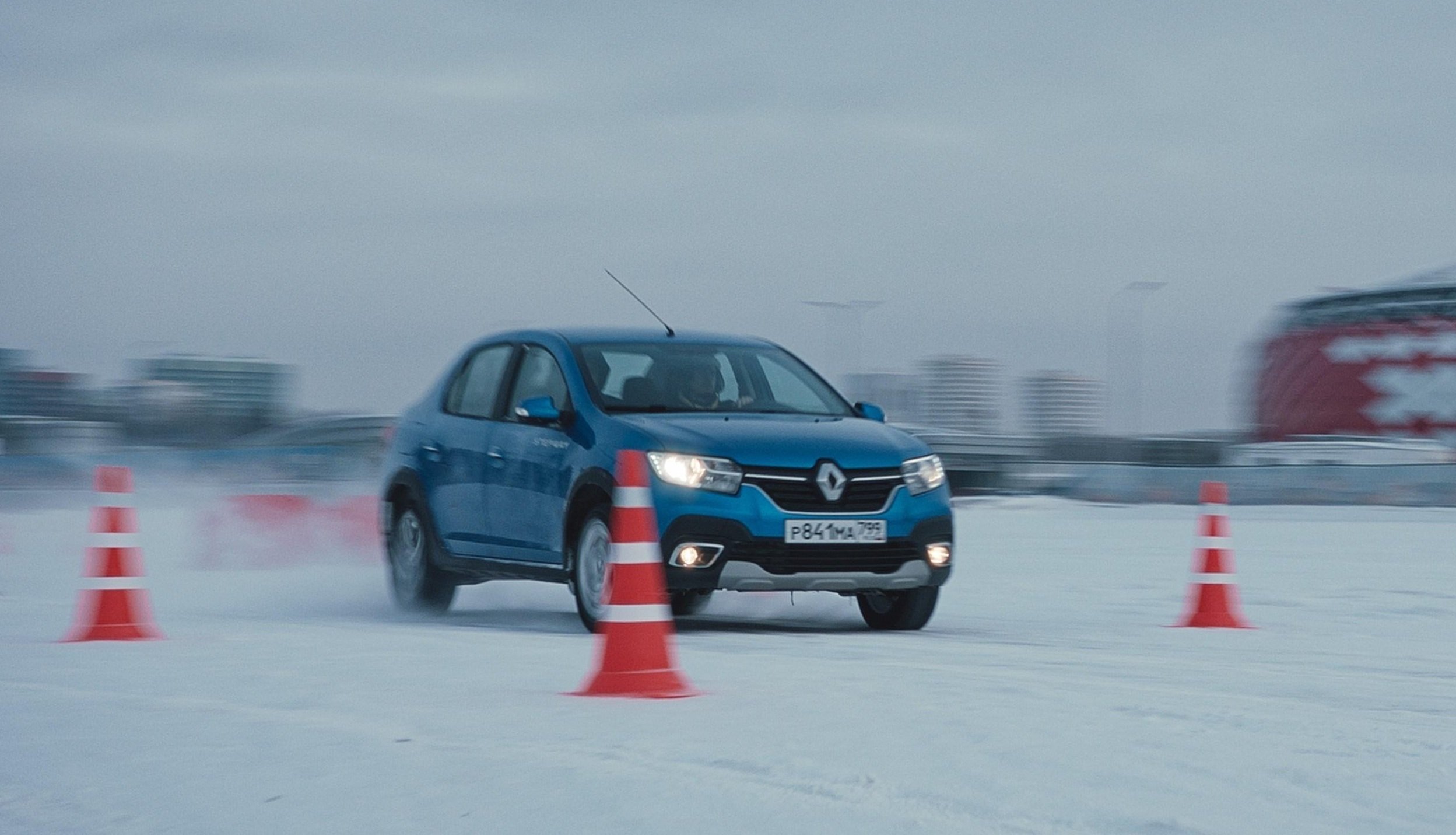 Renault Россия запускает проект по адаптации водителей после ДТП