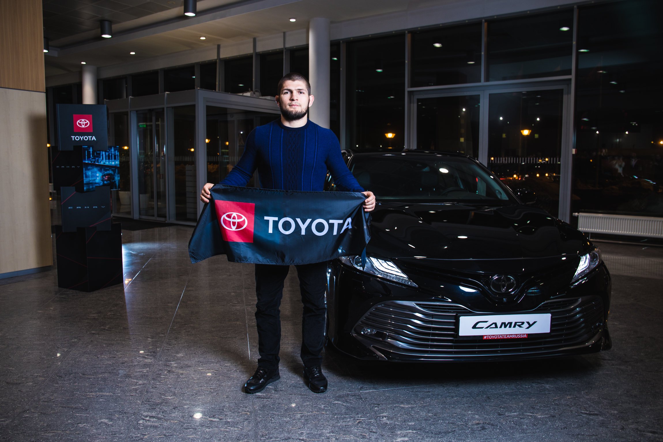 Хабиб Нурмагомедов стал лицом Toyota
