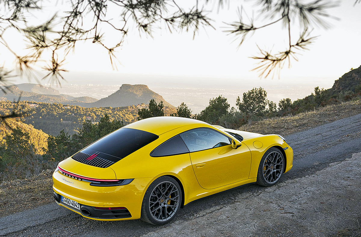 Тест-драйв нового Porsche 911. Чистая порода