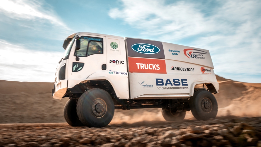 Ford Trucks участвует в ралли-марафоне «Дакар»