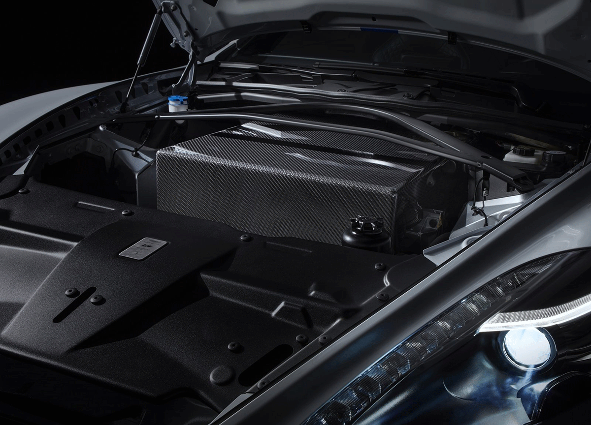 Aston Martin Rapid E: поменял бензобак на батарейки