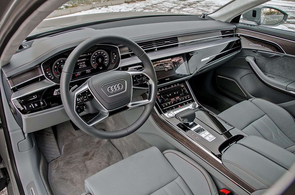Audi А8 против Mercedes-Benz S-class. Разборки авторитетов