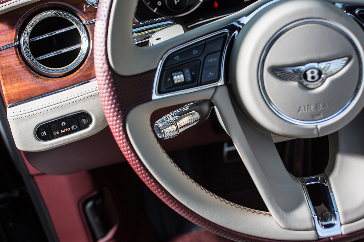 Тест-драйв Bentley Continental GT Convertible. Аксессуар или автомобиль? Это с какой  стороны  посмотреть!