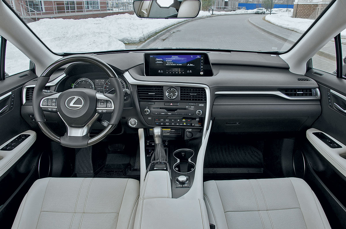 салон Lexus RX 350L