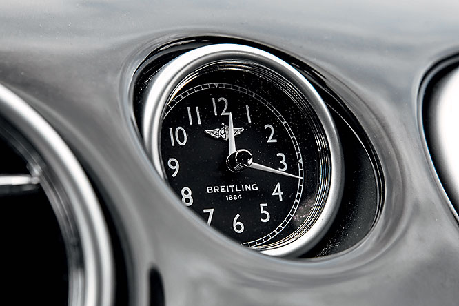 Bentley Flying Spur V8. Икона стиля