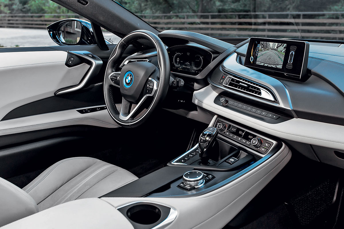 BMW i8. Вперед, в будущее
