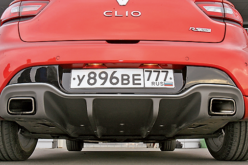 Mini Cooper S против Renault Clio RS. Кризис жанра
