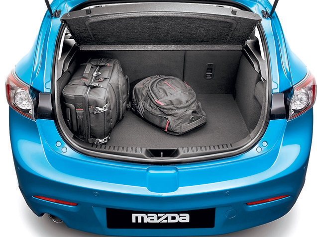 Вторая молодость: особенности покупки подержанной Mazda 3