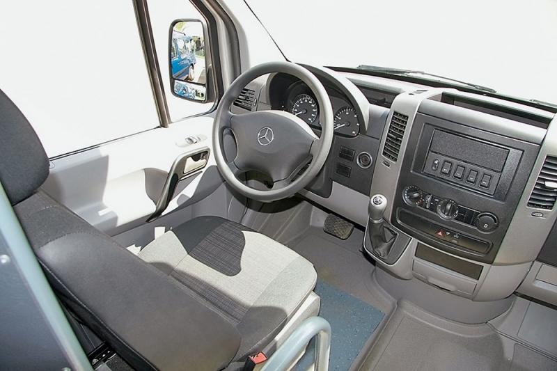 Тест-драйв Mercedes-Benz LCV: «коммерсанты» и «бодибилдеры»