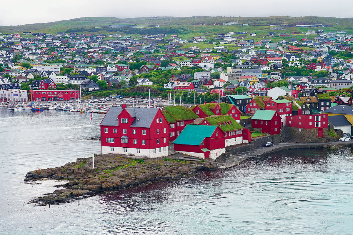 Столица Фарерских островов Torshavn