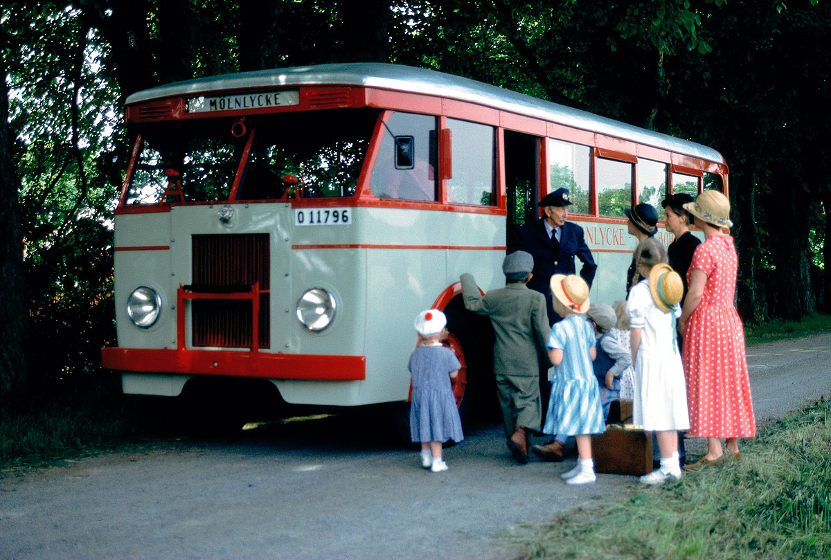 Автобус первую половину. Скания Вабис 36. Scania Vabis 8307. Первый автобус. Самый первый автобус.