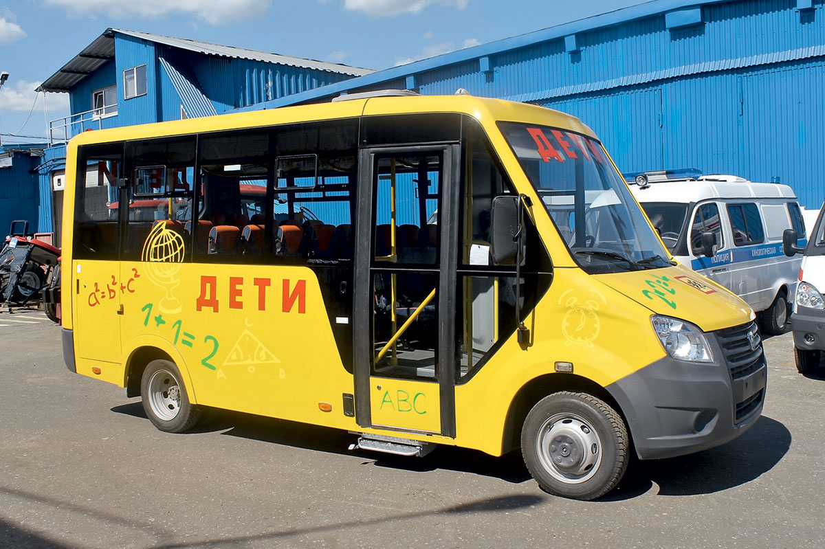 Специализированный автобус для перевозки детей